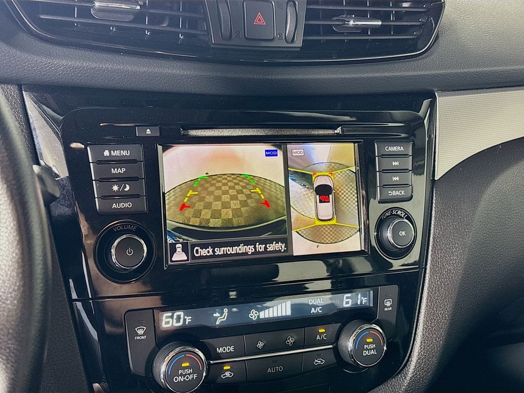 2020 Nissan Rogue Sport SL photo 16