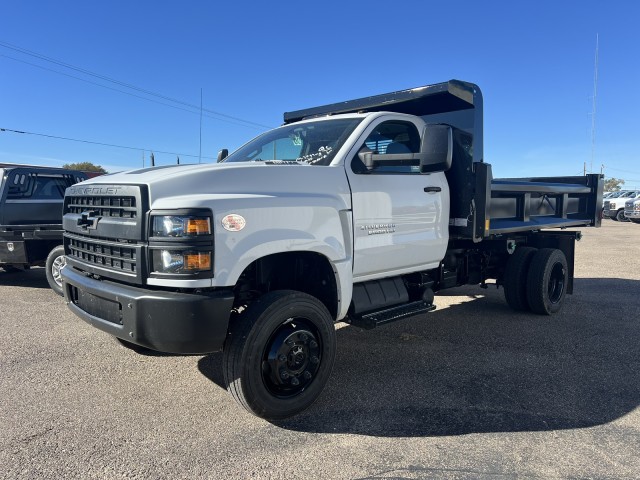 2024 Chevrolet Silverado 4500 Medium Duty Chassis Cab Work Truck's photo
