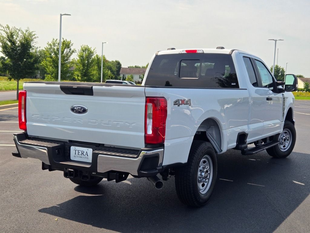 2025 Ford F-250 XL photo 9