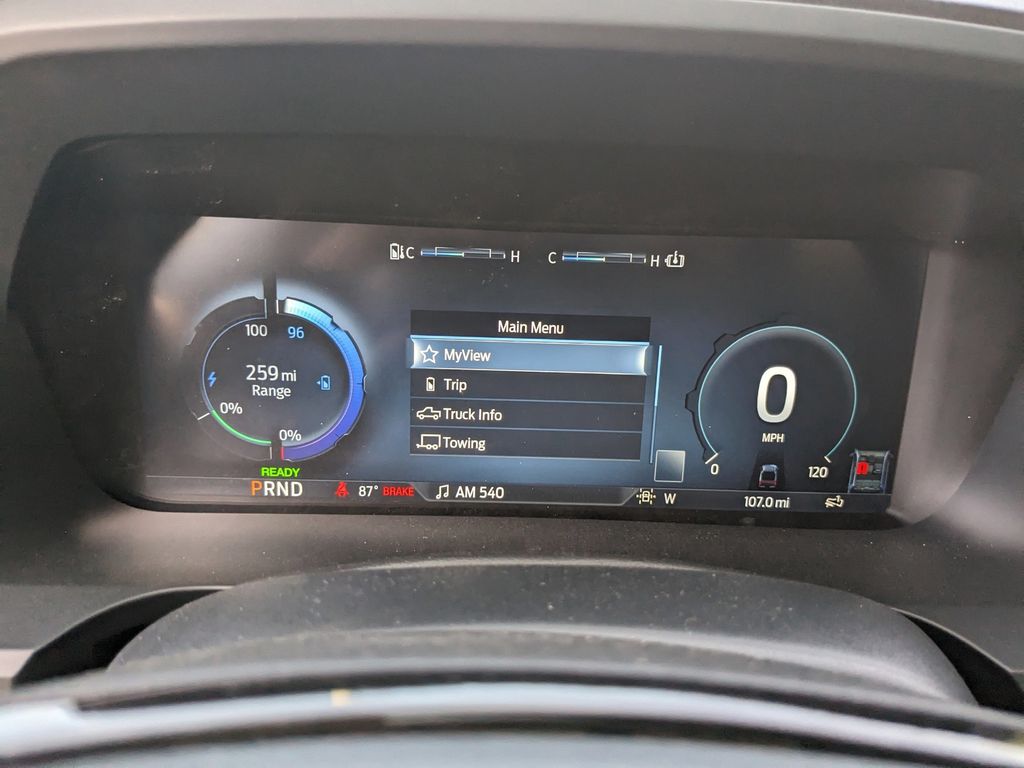 2025 Ford F-150 Lightning Platinum photo 33