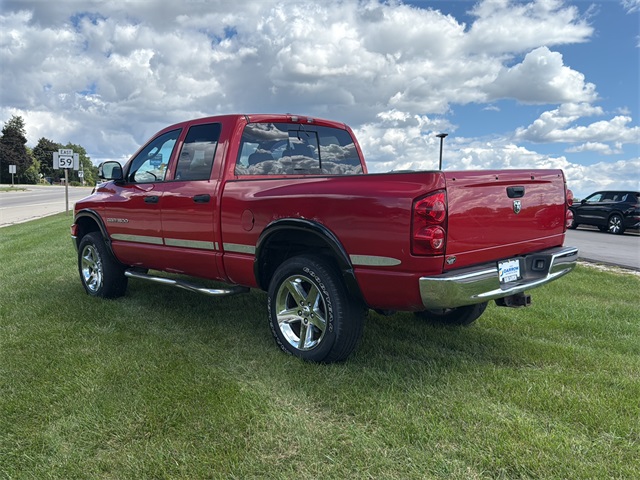2007 Dodge Ram SLT photo 3