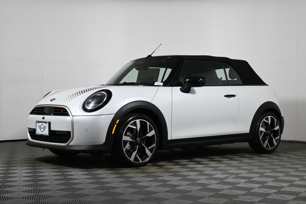 2026 Mini Cooper Convertible Iconic photo 4