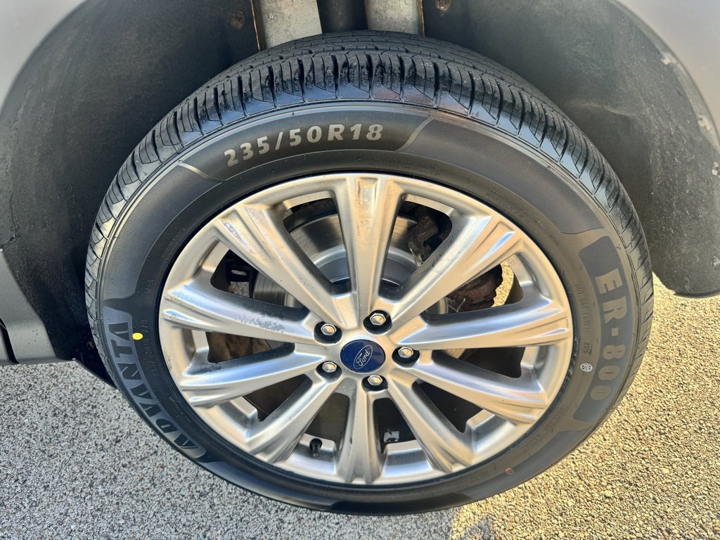 2018 Ford Escape Titanium photo 4