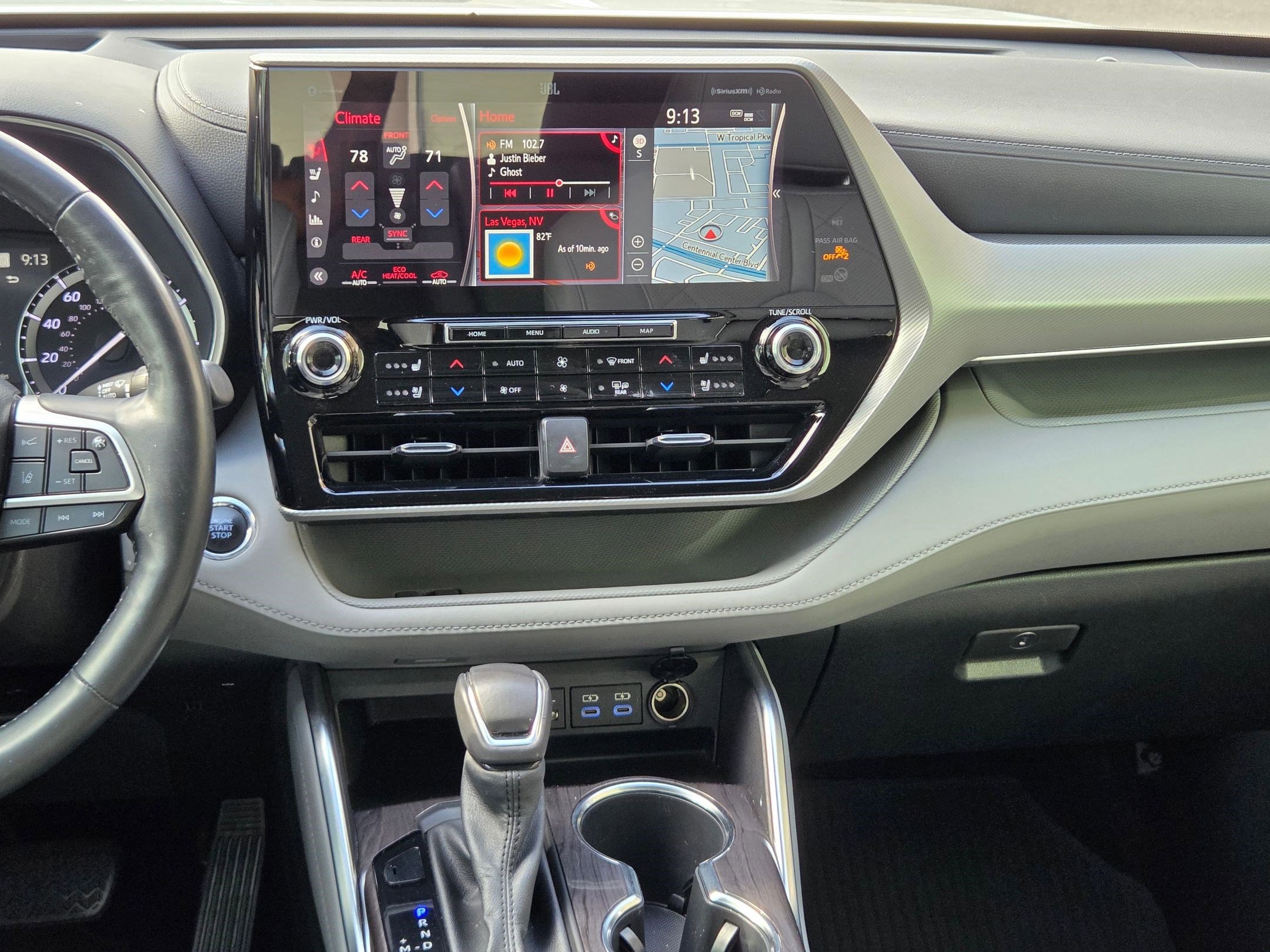 2022 Toyota Highlander Platinum photo 16