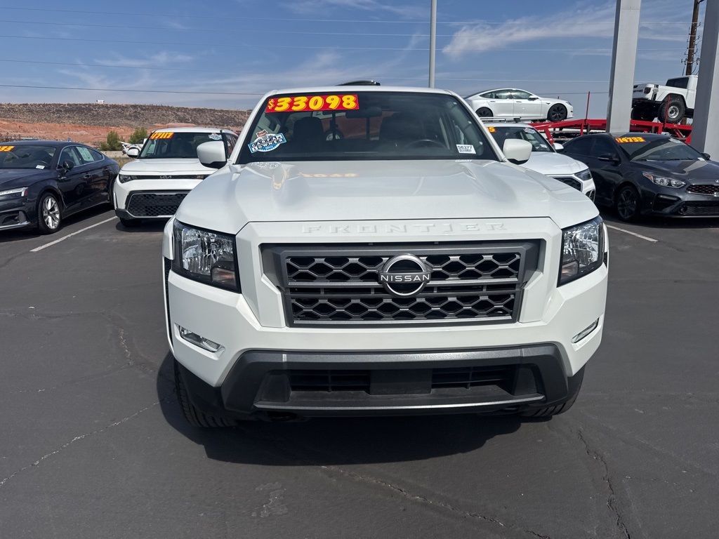 2024 Nissan Frontier SV photo 8