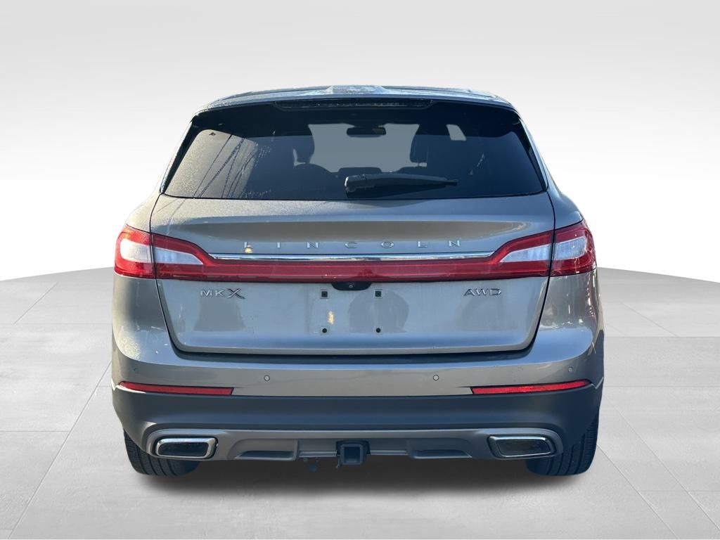 2016 Lincoln MKX Reserve photo 4
