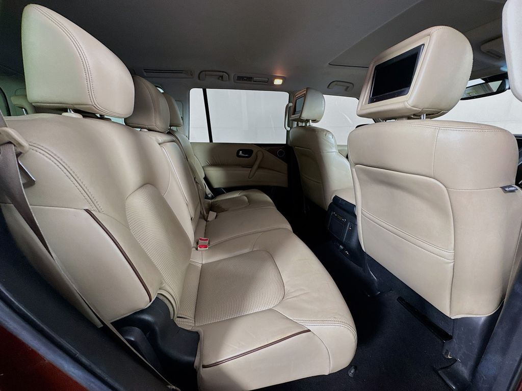 2017 Nissan Armada Platinum photo 32