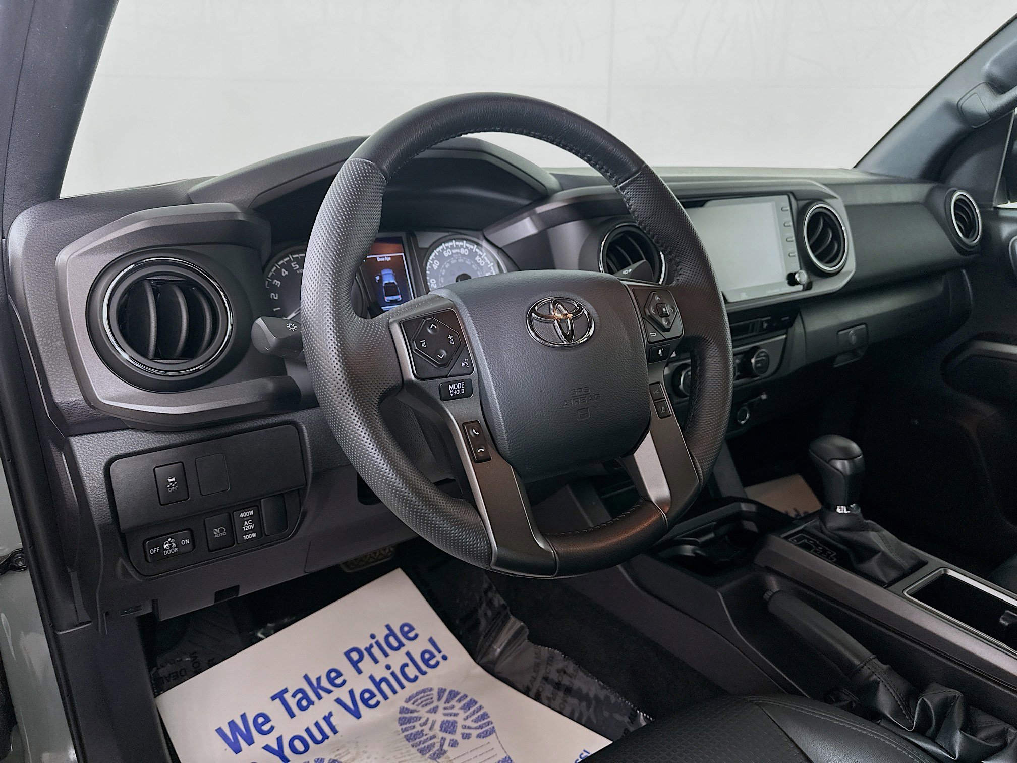 2023 Toyota Tacoma TRD Off-Road 4x4 photo 9