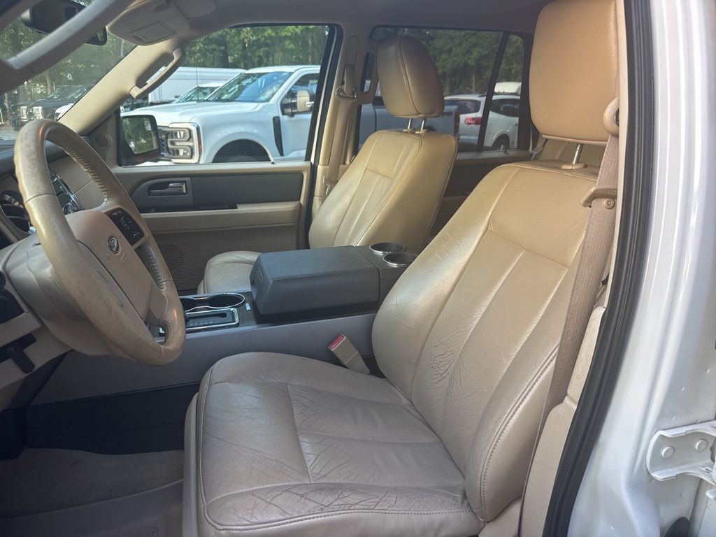 2012 Ford Expedition XLT photo 6
