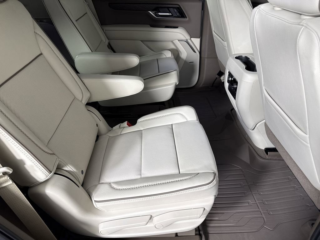 2025 Gmc Yukon Denali photo 13