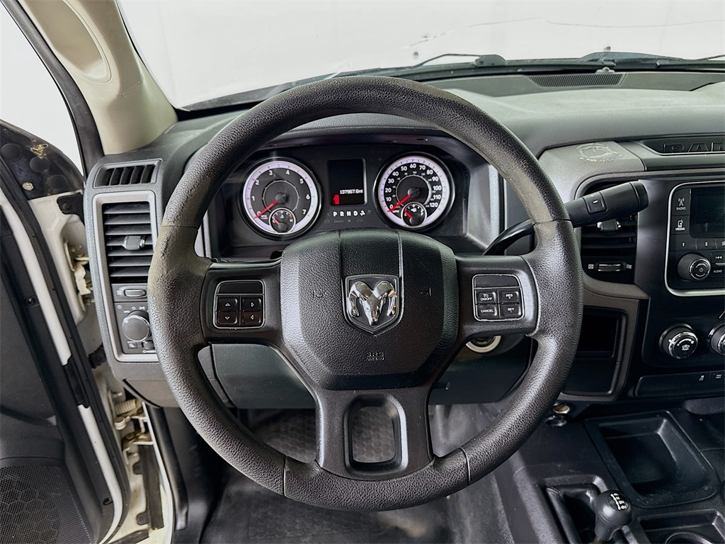 2017 Ram 2500 Tradesman photo 12