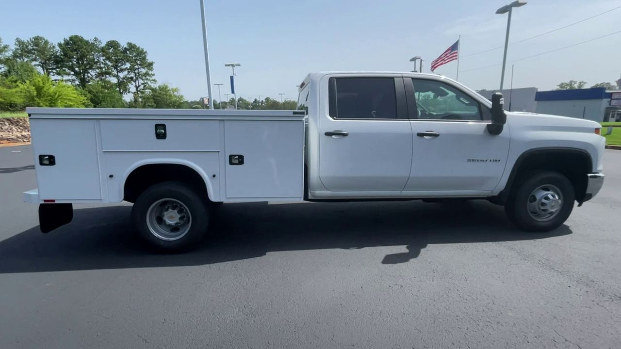 2024 Chevrolet Silverado 3500HD Work Truck photo 35
