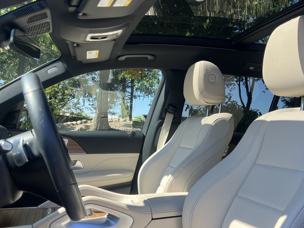 2024 Mercedes Benz GLS 450 4MATIC photo 10