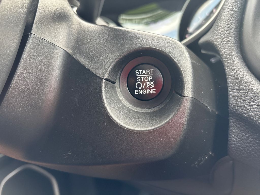 2019 Jeep Compass Latitude photo 26