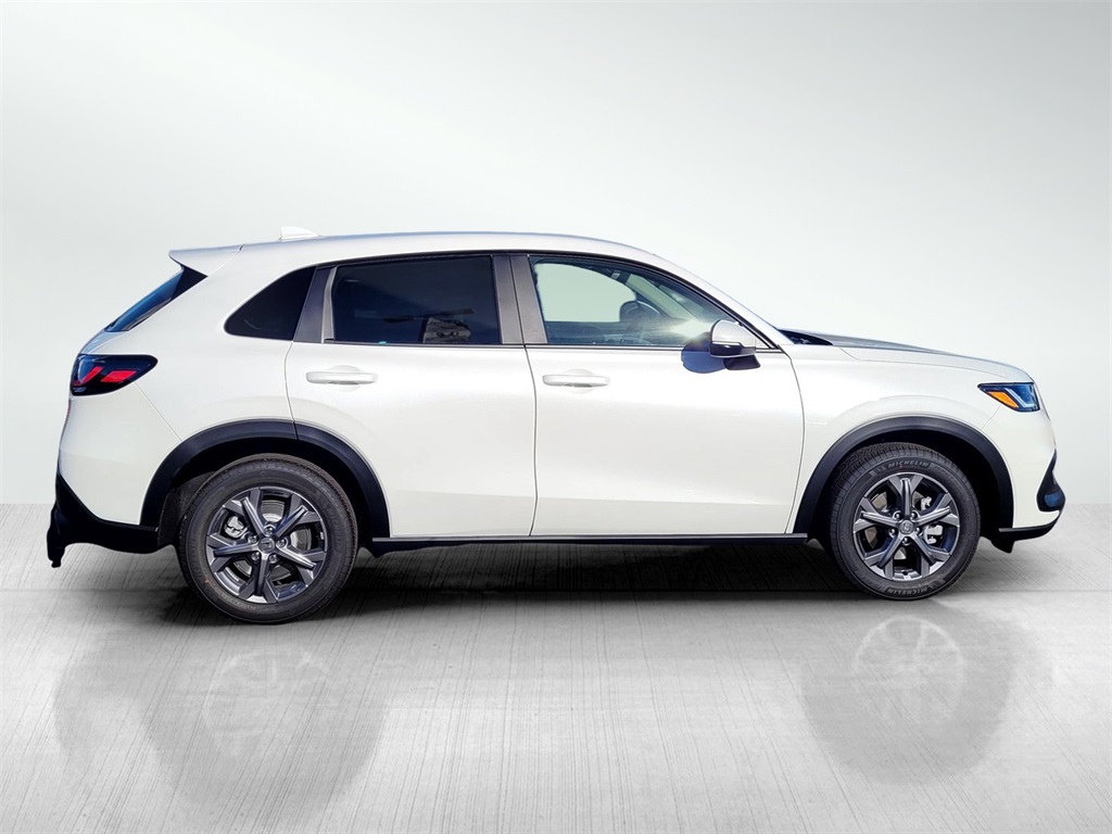 2026 Honda HR-V LX photo 3