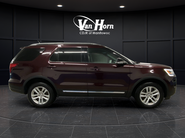Used 2018 Ford Explorer XLT with VIN 1FM5K8D87JGA18322 for sale in Manitowoc, WI