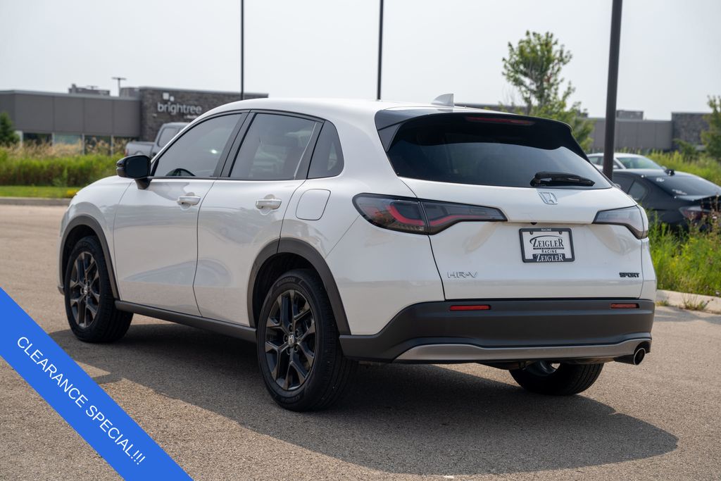 2025 Honda HR-V Sport photo 3