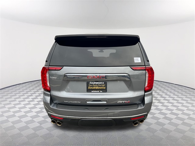 2022 Gmc Yukon XL AT4 photo 3