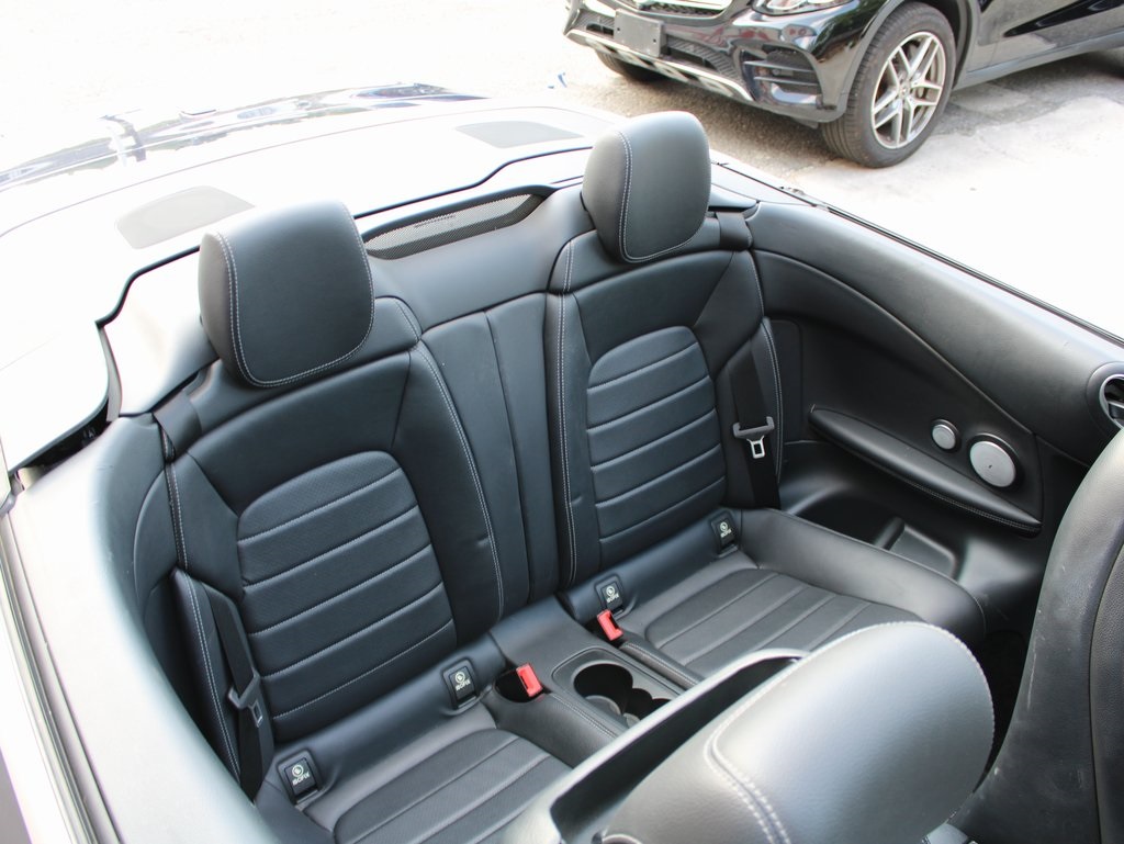 2019 Mercedes Benz C 300 photo 3