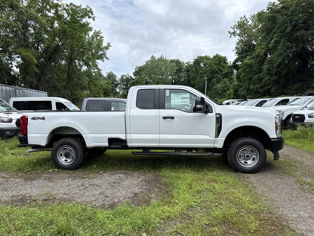 2025 Ford F-250 XL photo 7