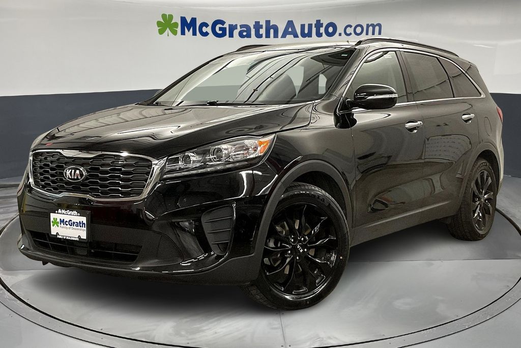 2020 Kia Sorento S photo 2