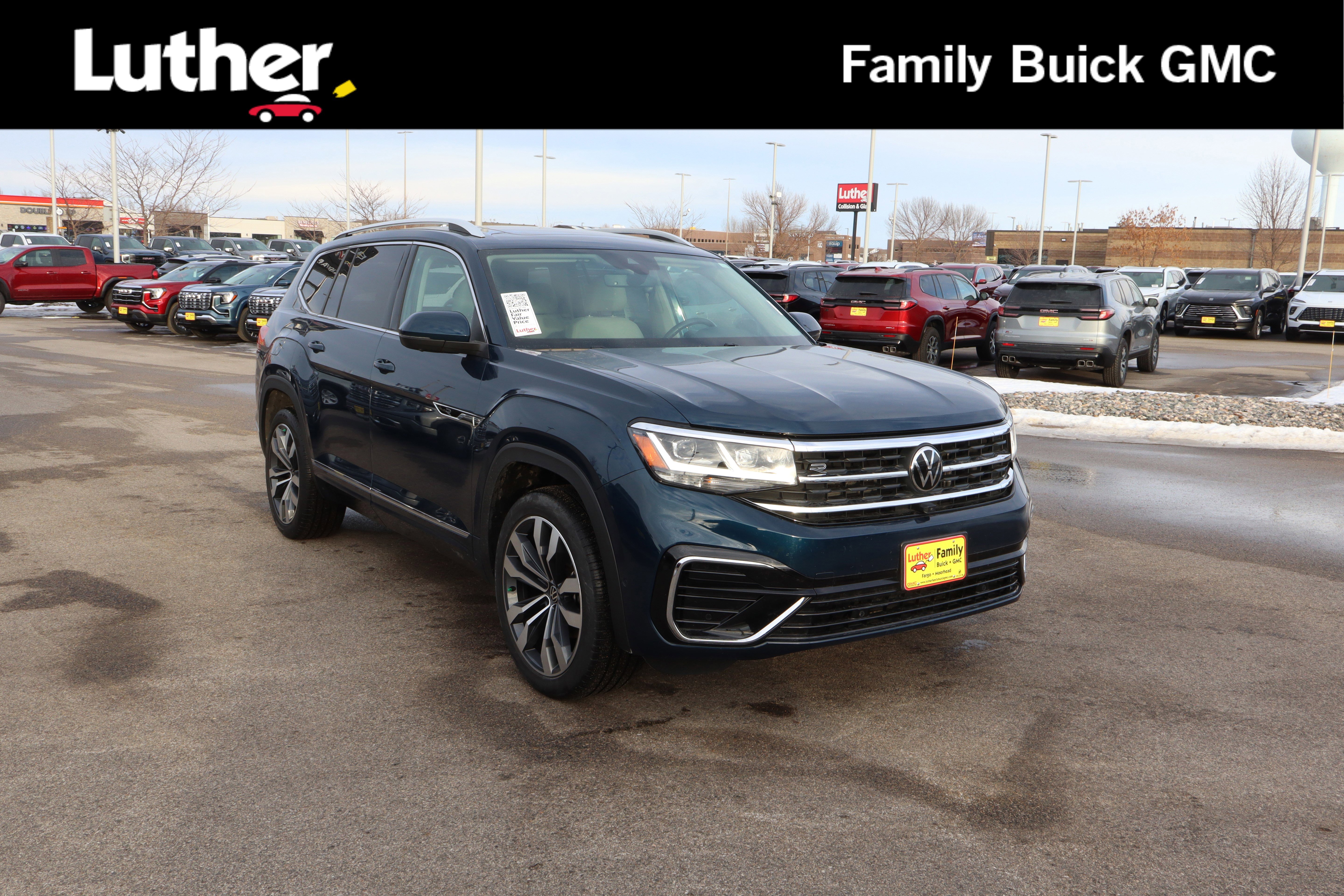 2023 Volkswagen Atlas SEL Premium R-Line's photo