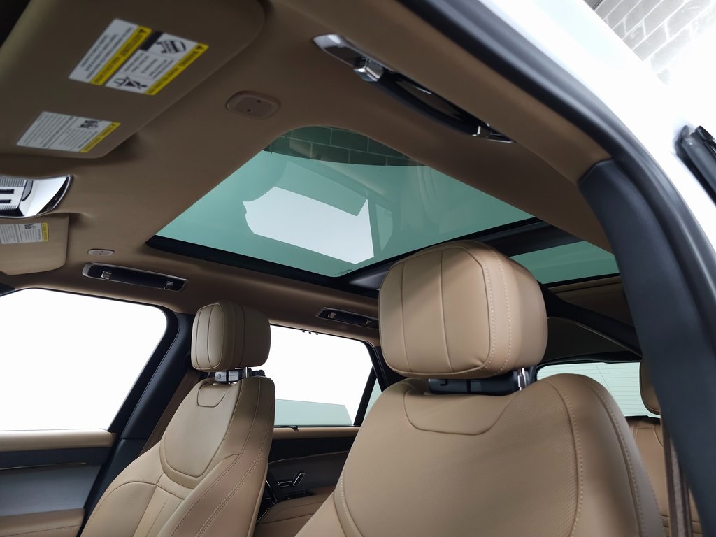 2024 Land Rover Range Rover Sport SE photo 18