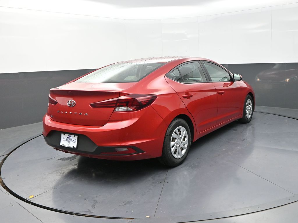 2019 Hyundai Elantra SE photo 7