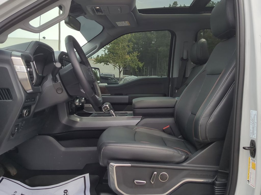 2023 Ford F-150 Lariat photo 19
