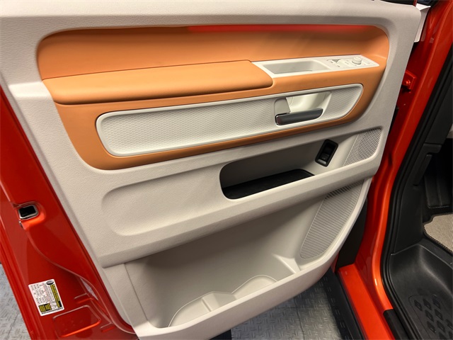 2025 Volkswagen ID. Buzz photo 8