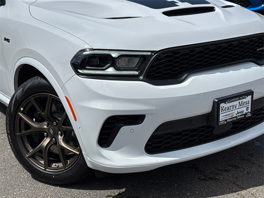 2025 Dodge Durango R/T Plus photo 3