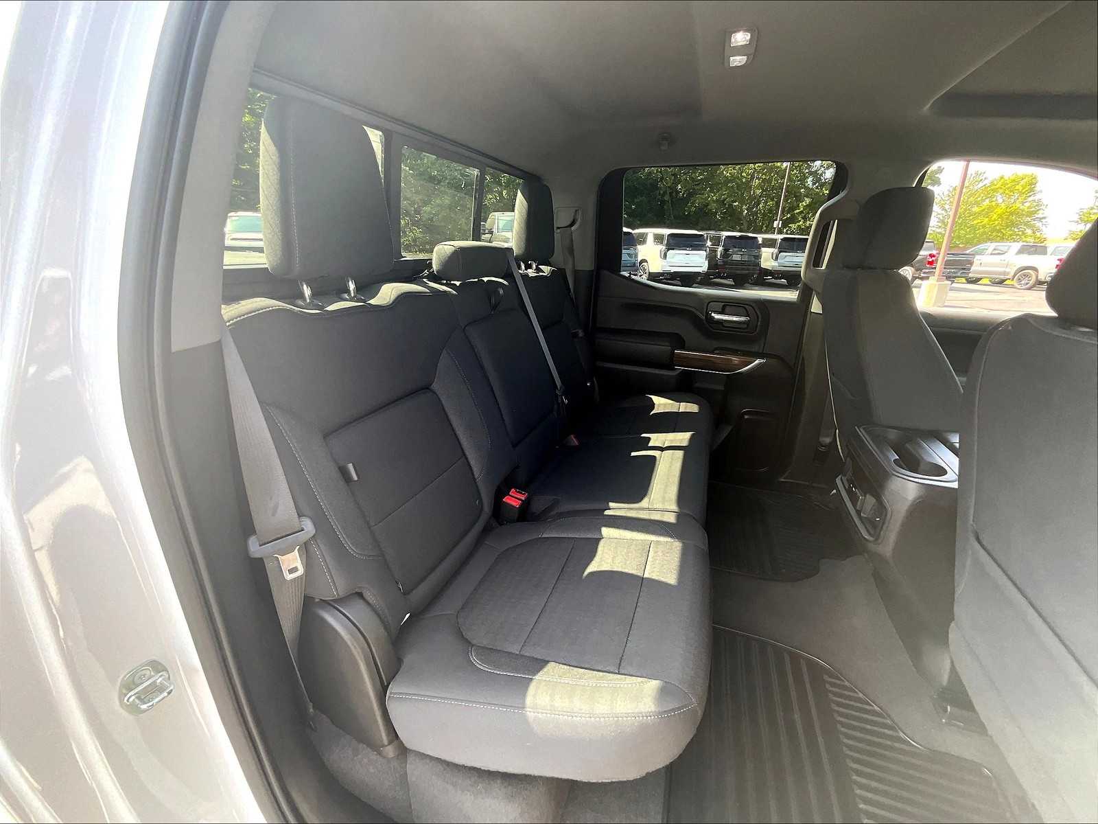 2022 Chevrolet Silverado 1500 RST photo 15