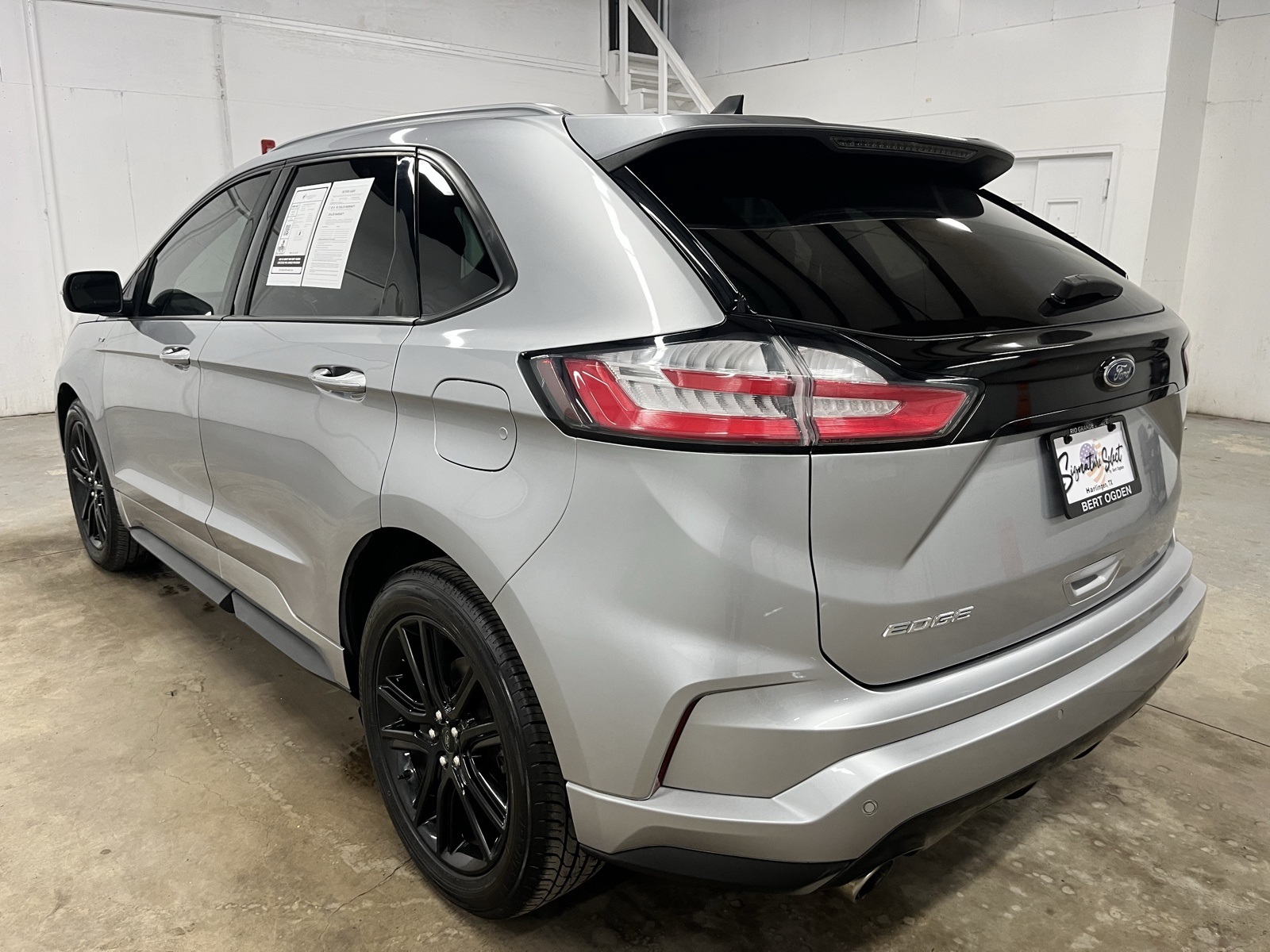 2020 Ford Edge ST photo 3