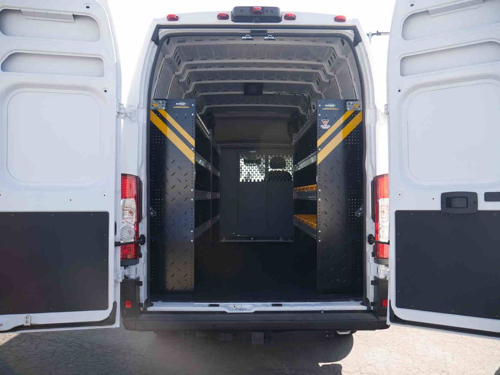 2025 Ram ProMaster 3500 Cargo Van photo 3