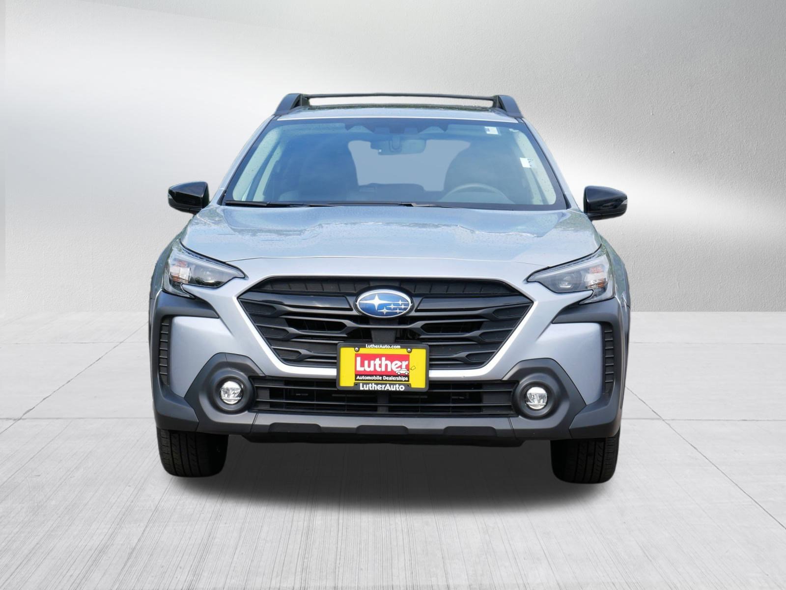 2024 Subaru Outback Onyx Edition photo 2
