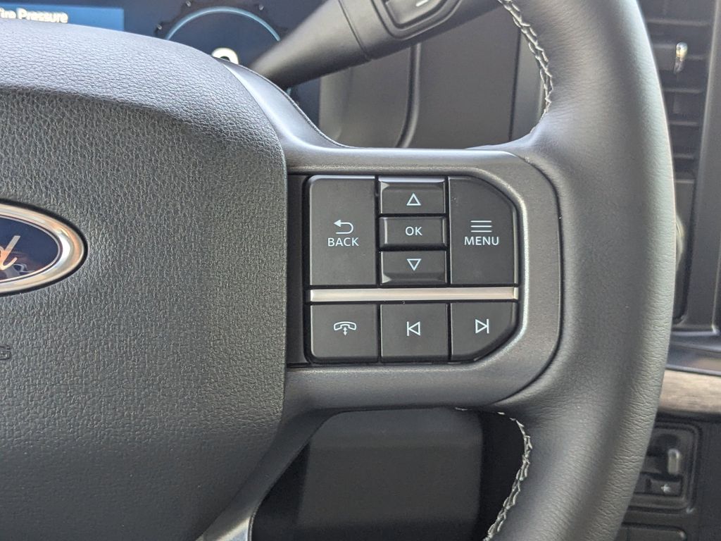 2025 Ford F-250 Lariat photo 27