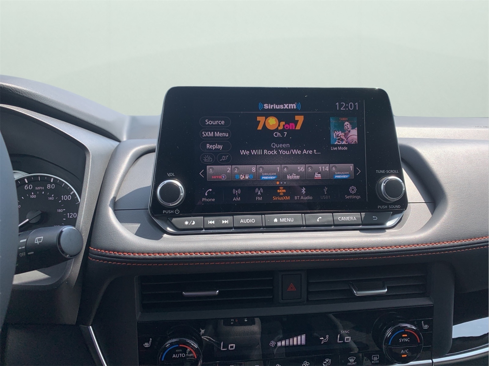 2026 Nissan Rogue SV photo 21