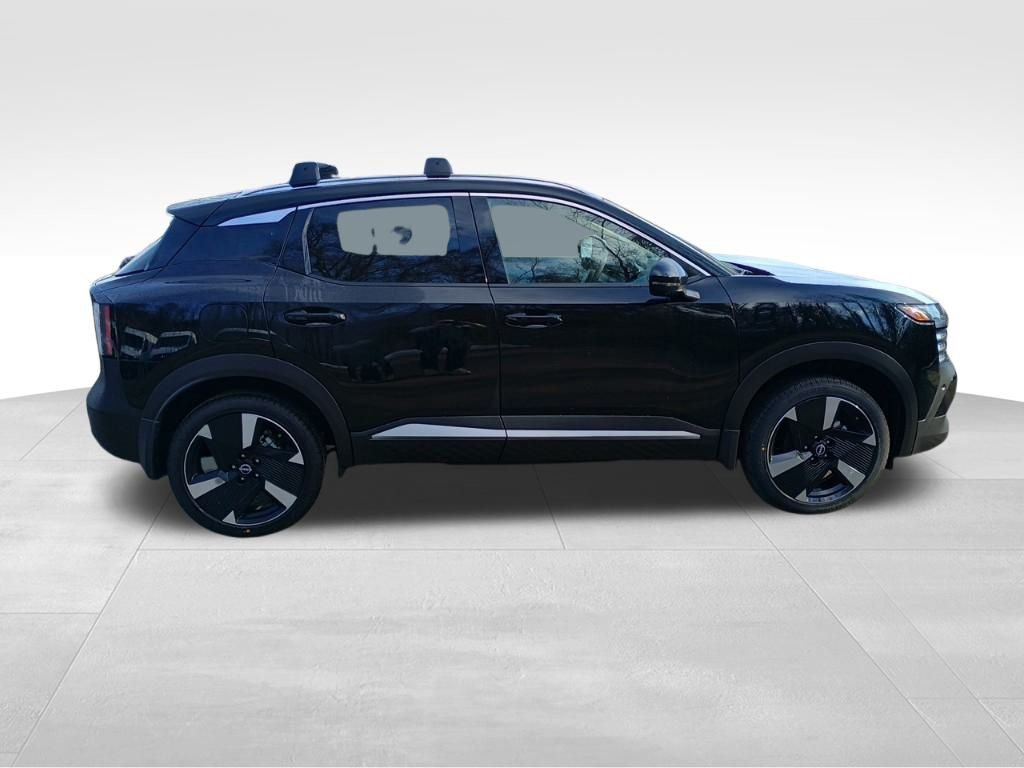2025 Nissan Kicks SR photo 4