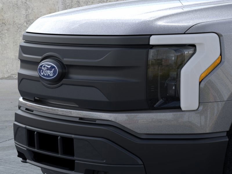 2024 Ford F-150 Lightning photo 14