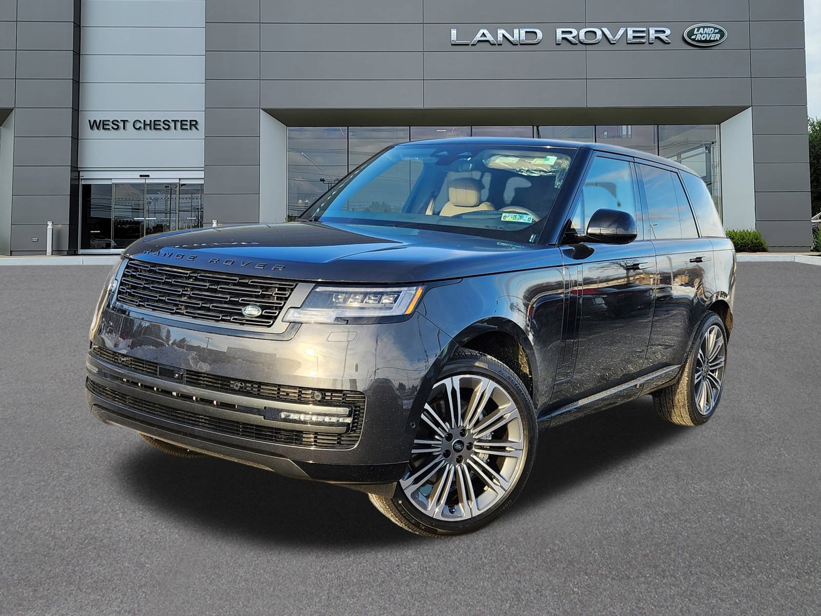 2025 Land Rover Range Rover SE's photo
