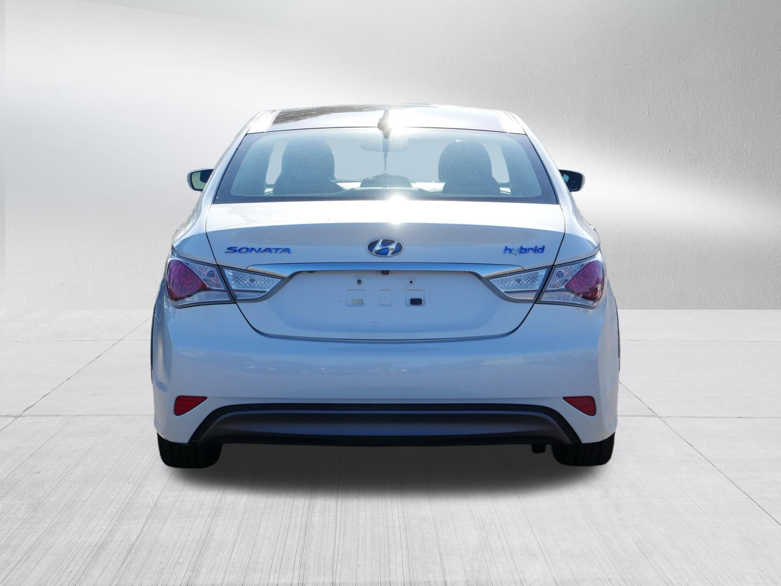 2011 Hyundai Sonata Hybrid photo 4