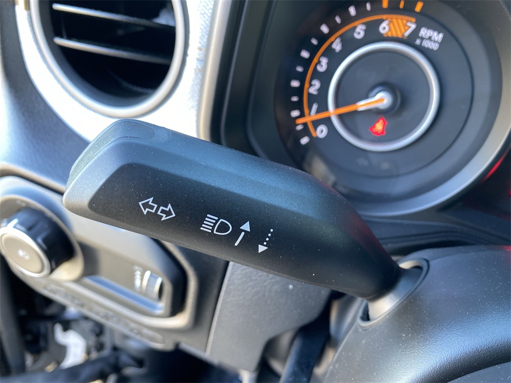 2025 Jeep Wrangler Sport photo 27
