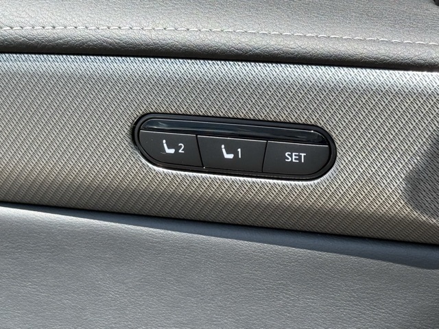 2025 Infiniti QX60 Luxe photo 11