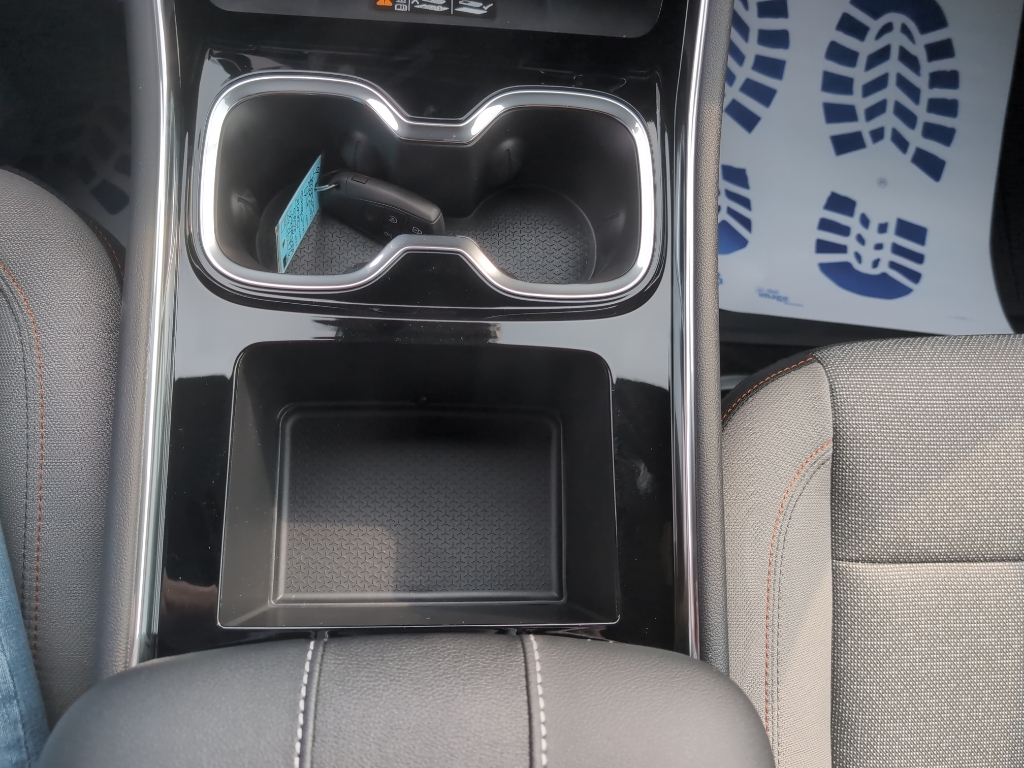 2026 Chevrolet Traverse photo 14