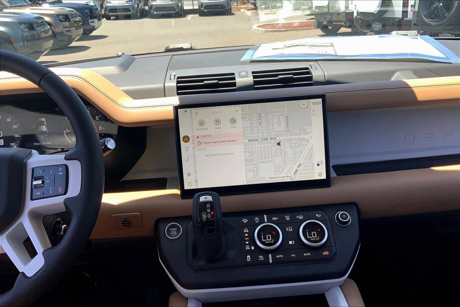 2025 Land Rover Defender 110 S photo 6