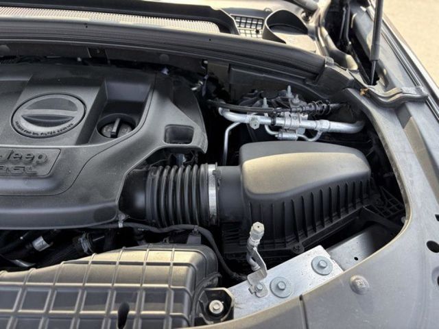 2021 Jeep Grand Cherokee Overland photo 33