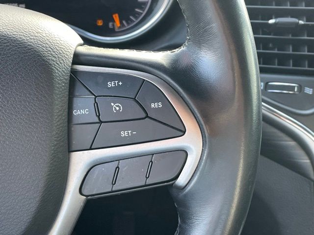 2021 Jeep Grand Cherokee Laredo E photo 16