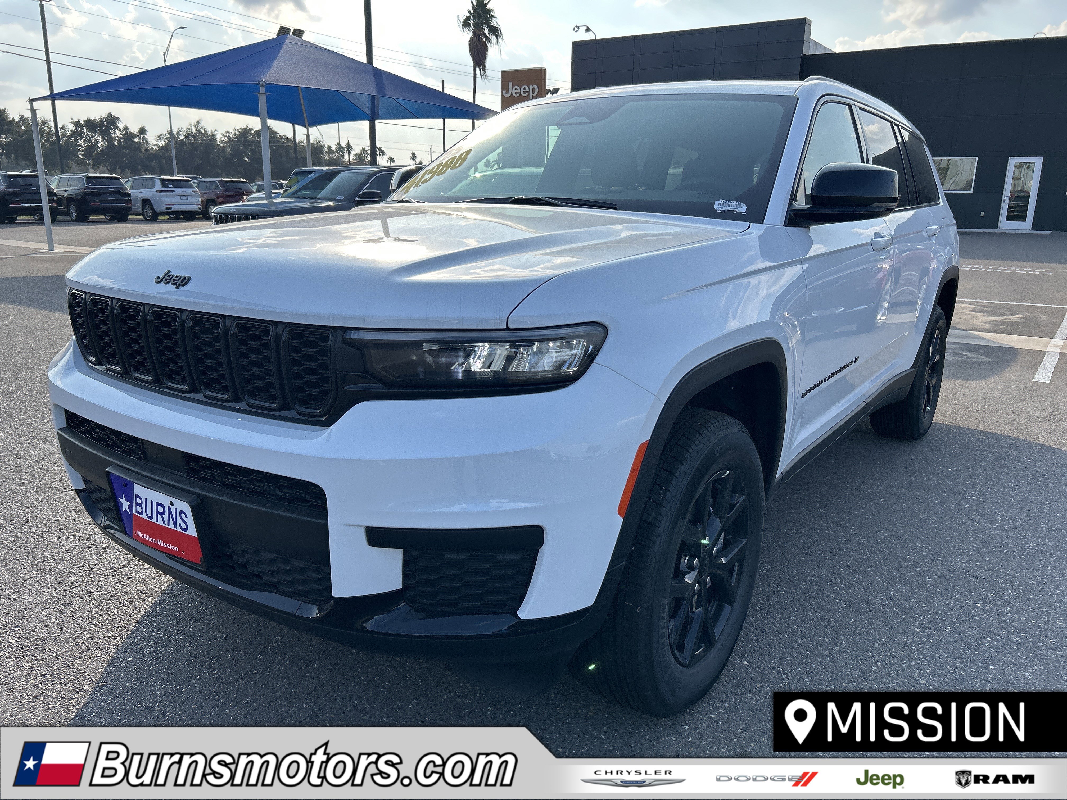 2025 Jeep Grand Cherokee L Altitude's photo