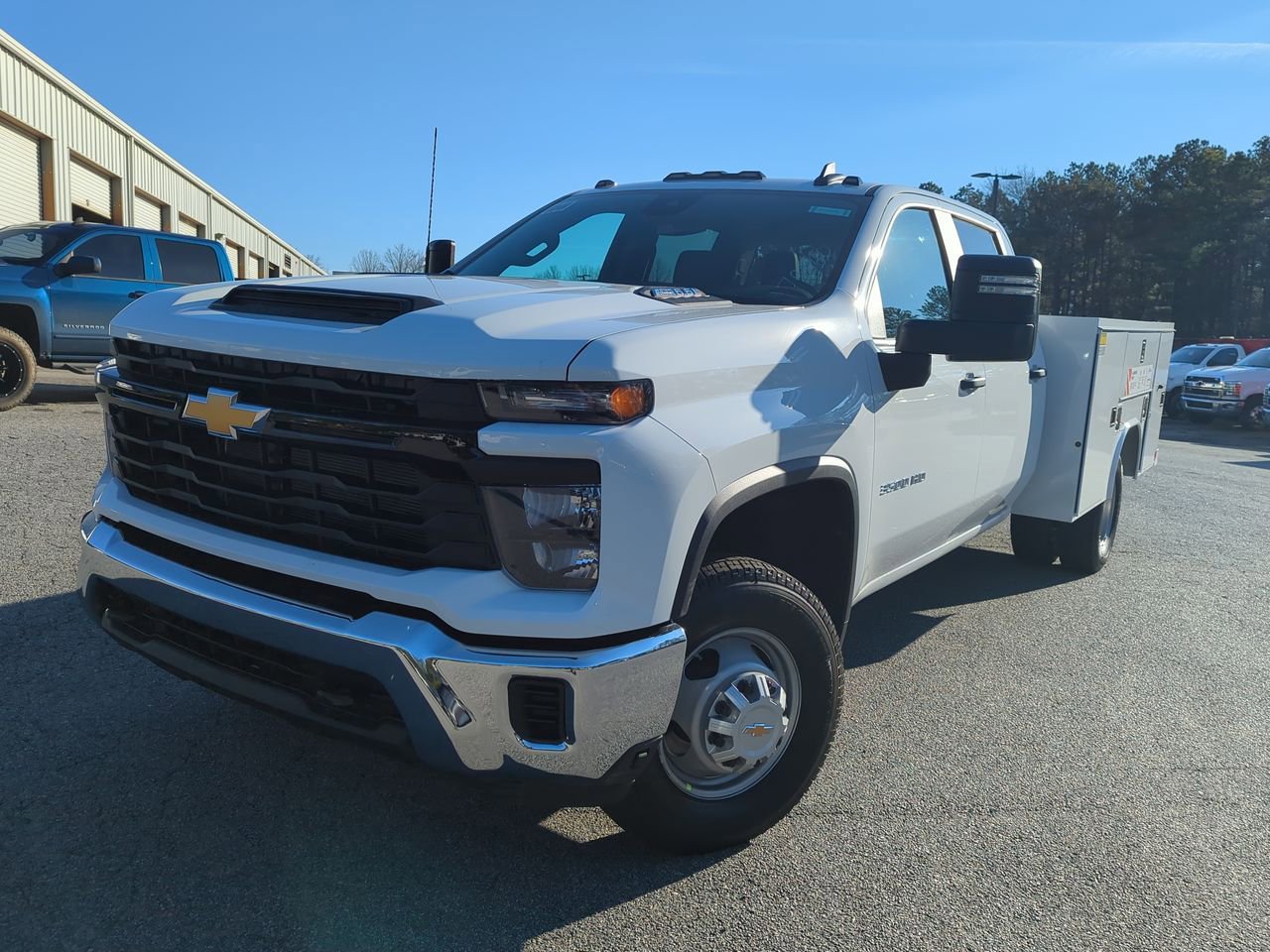 2025 Chevrolet Silverado 3500HD Work Truck's photo