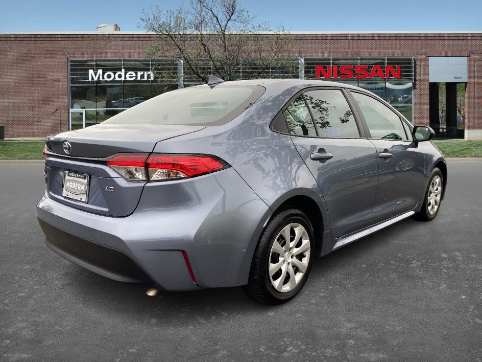 2023 Toyota Corolla LE photo 4